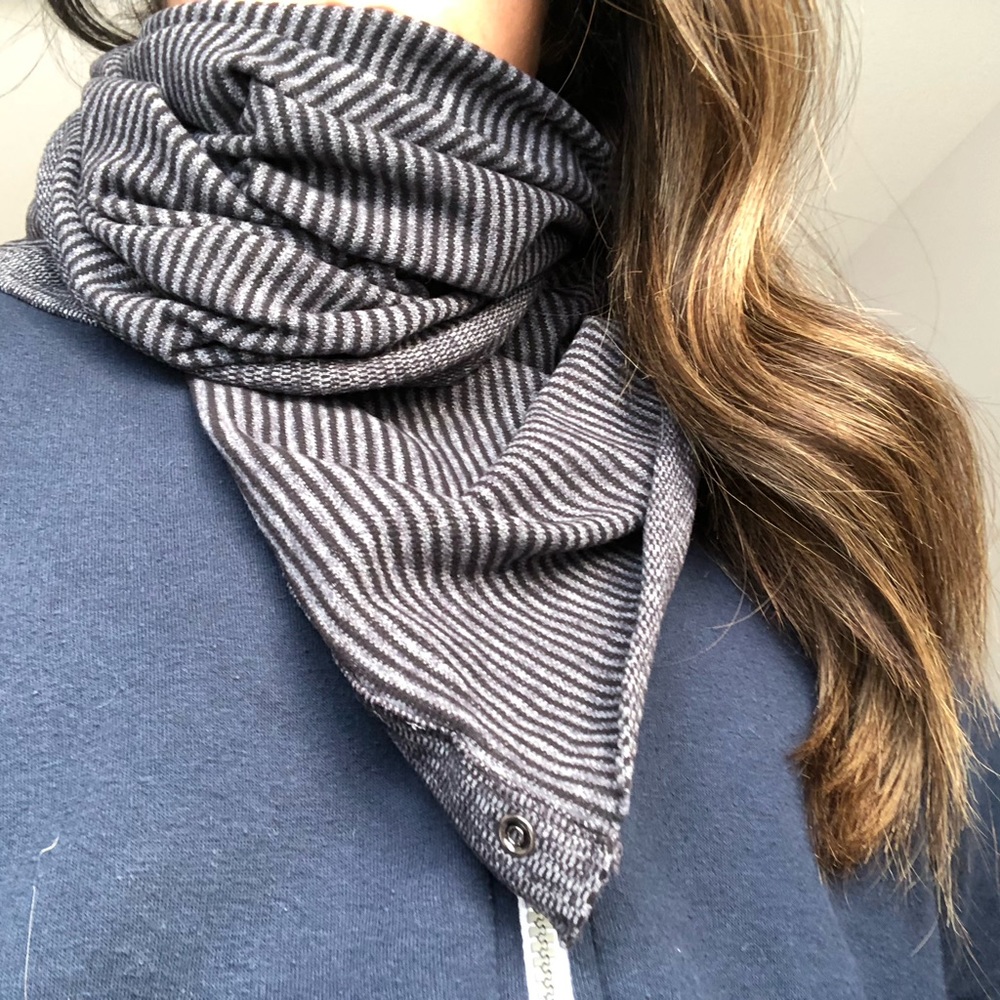 Lululemon Vinyasa Scarf